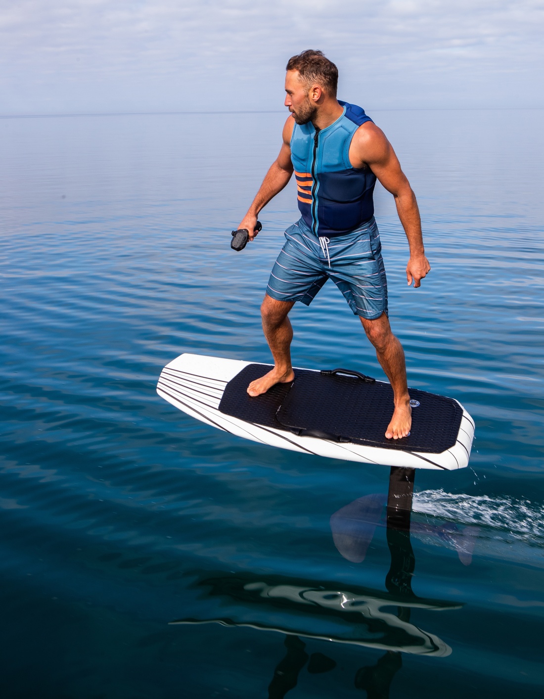 eFoil: an electric hydrofoil surfboard